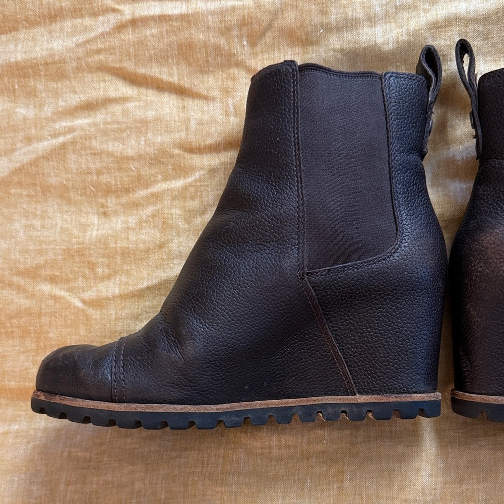 Ugg waterproof pax bootie - Picture 4 of 17